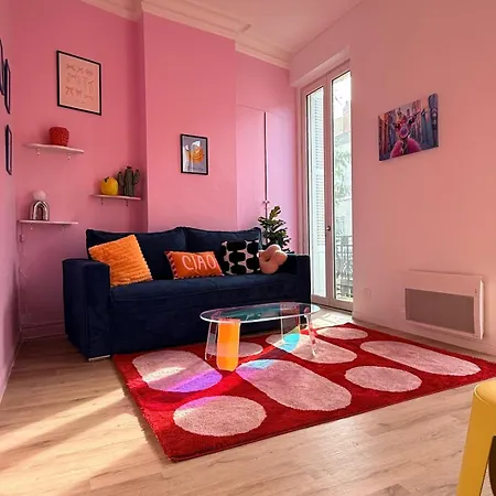Pop Chic & Cosy Hyper Centre 쏘뮤흐